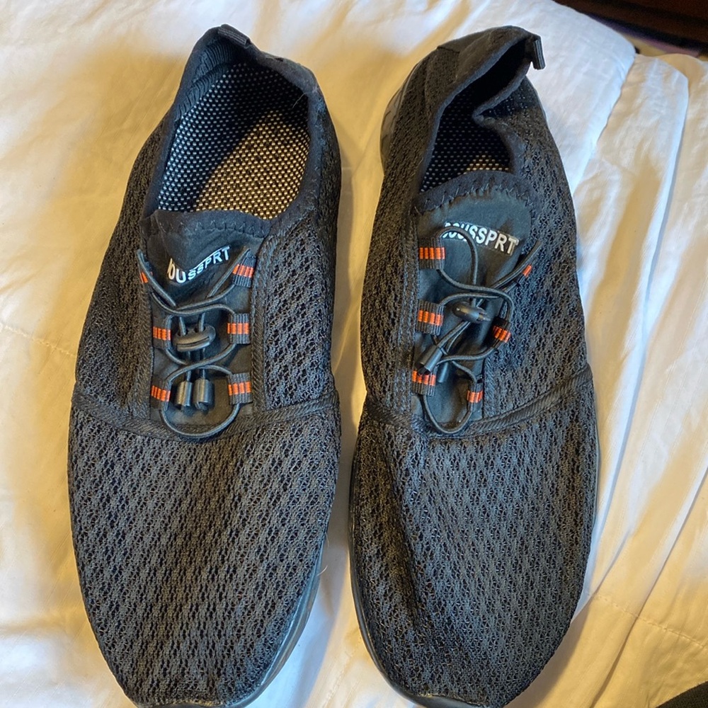 DOUSSPRT Men's Water Shoes Quick Drying Sports Aqua Shoes
